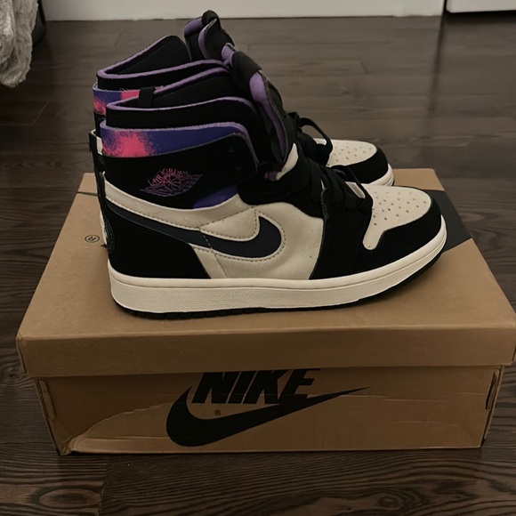 Panda Neon Jordans. - Picture 6 of 6